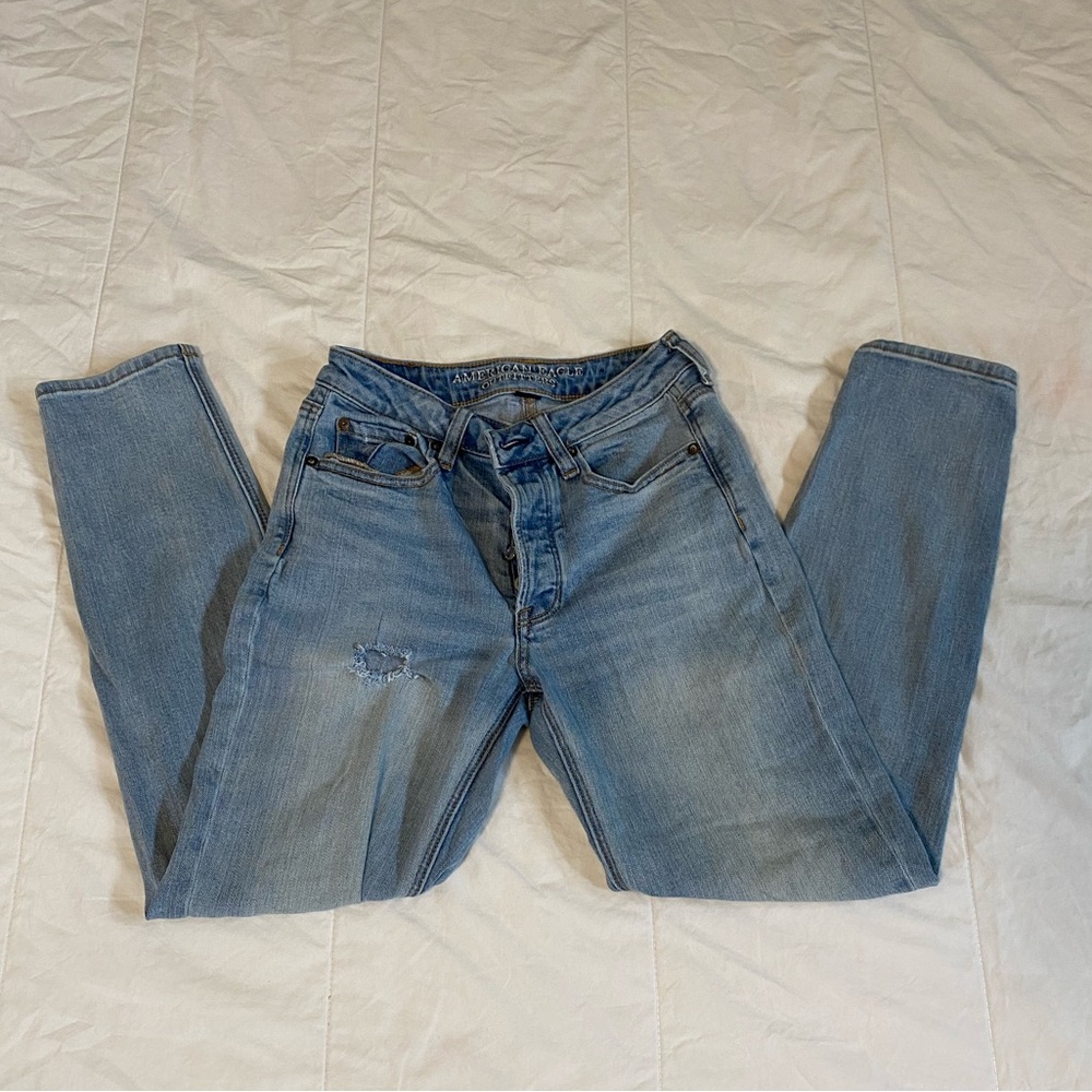 American Eagle Vintage Hi-Rise Ripped Jeans